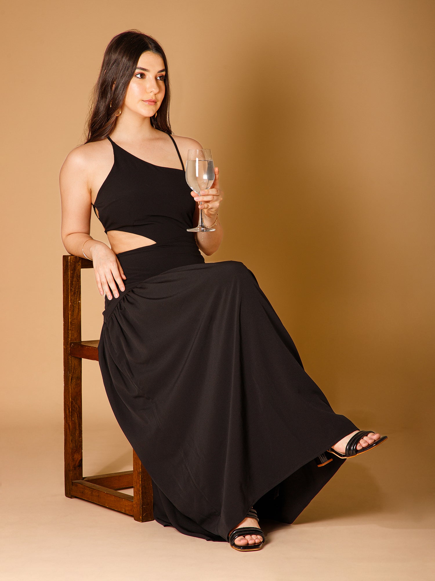 Black Solid Shoulder Straps Flared Sexy Maxi Dress - Image 7